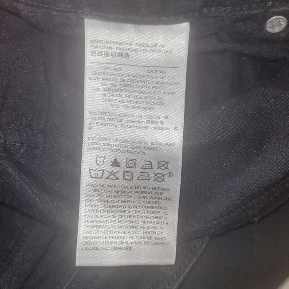 Signature Levis Womens High Rise black stretch Denim Shorts Size 16 - Picture 3 of 8